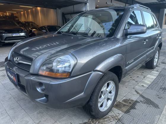 HYUNDAI TUCSON 2.0 MPFI GLS 16V 143CV 2WD FLEX 4P AUTOMÁTICO HYUNDAI TUCSON 2.0 MPFI GLS 16V 143CV 2WD FLEX 4P AUTOMÁTICO